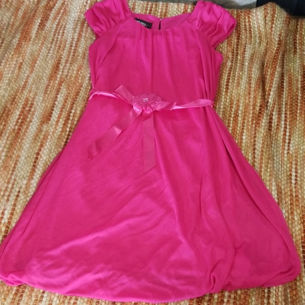 Girls 8 Amy byer fancy pink dress bubble hemline